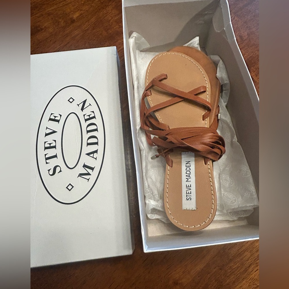 Steve Madden Women Keyes Leather Lace-Up Flat Gladiator Sandals - Picture 4 of 4